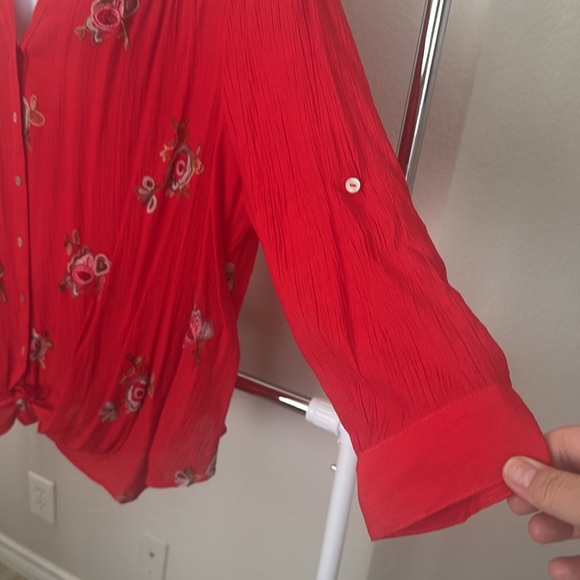 Avenue Red Embellished Buttoned Blouse with Mandarin Collar Size 30/32 - Picture 5 of 8